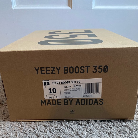 Yeezy - Boost 350 V2 (M 10) - Picture 9 of 12